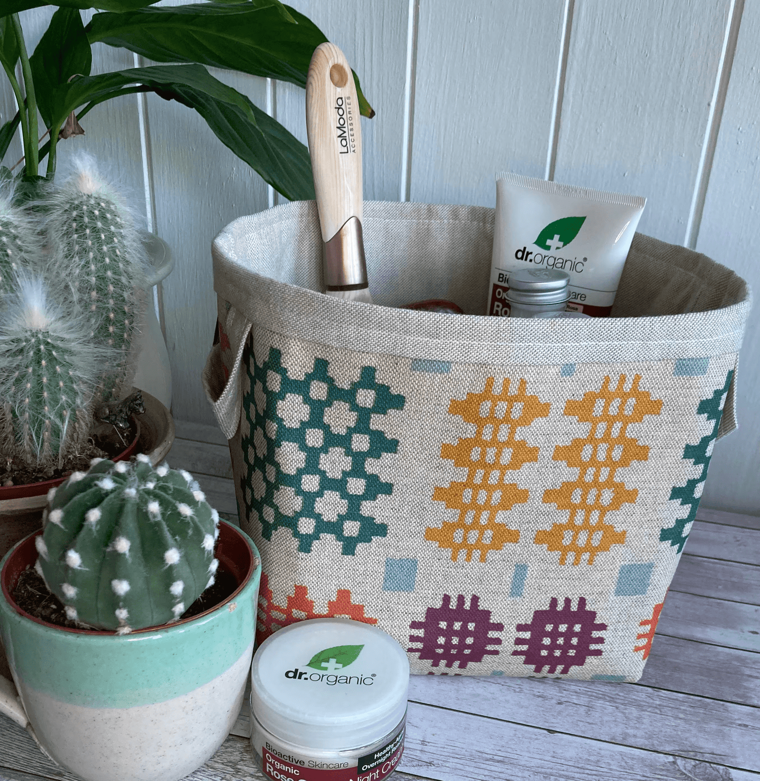 Gifts under £20 from our Welsh maker community, featuring handmade gifts and christmas presents all made in Wales by local makers