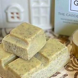 Eco-friendly wax melts made by local, Welsh, small business