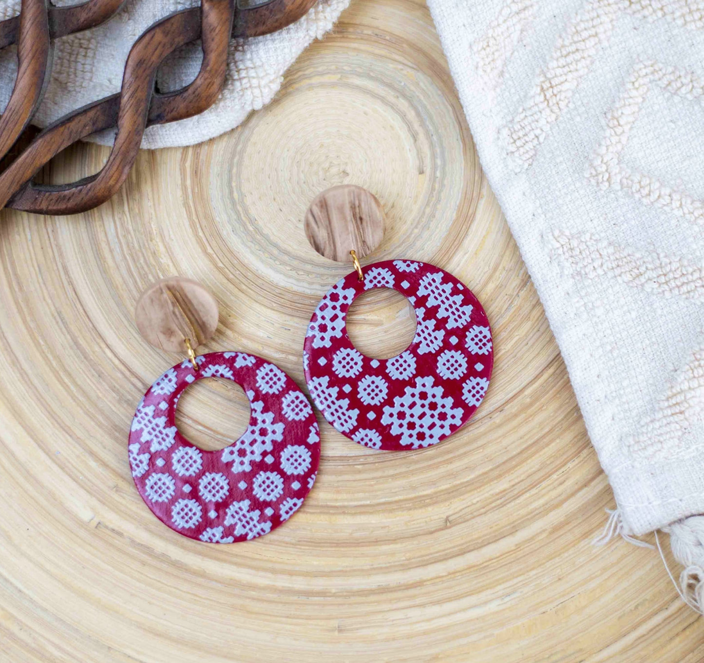 Circle Carthen earrings