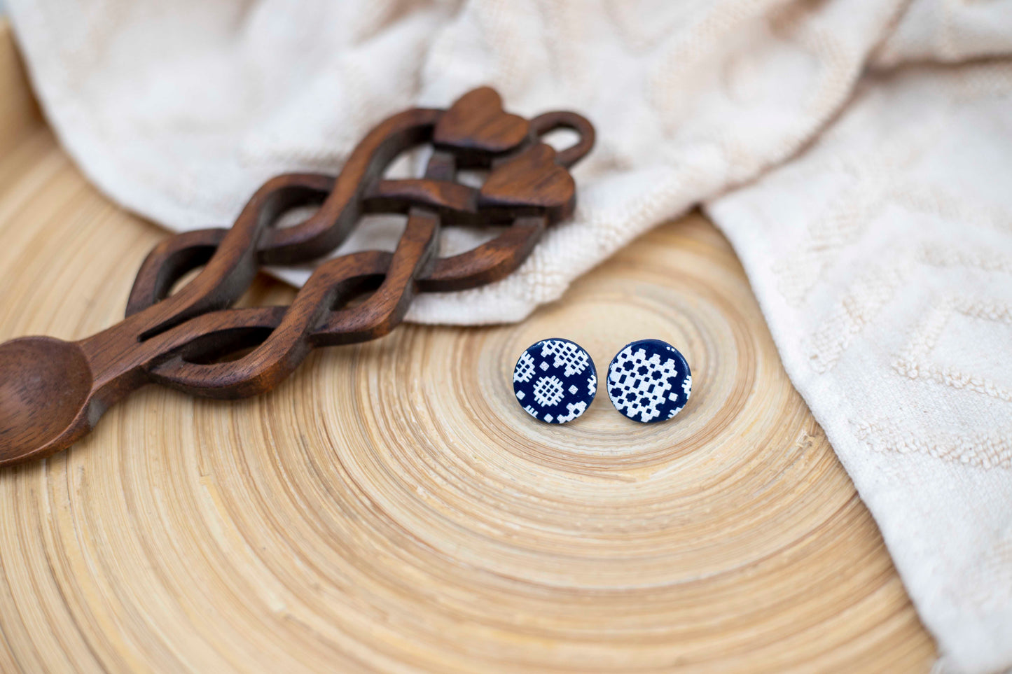 Carthen stud earrings