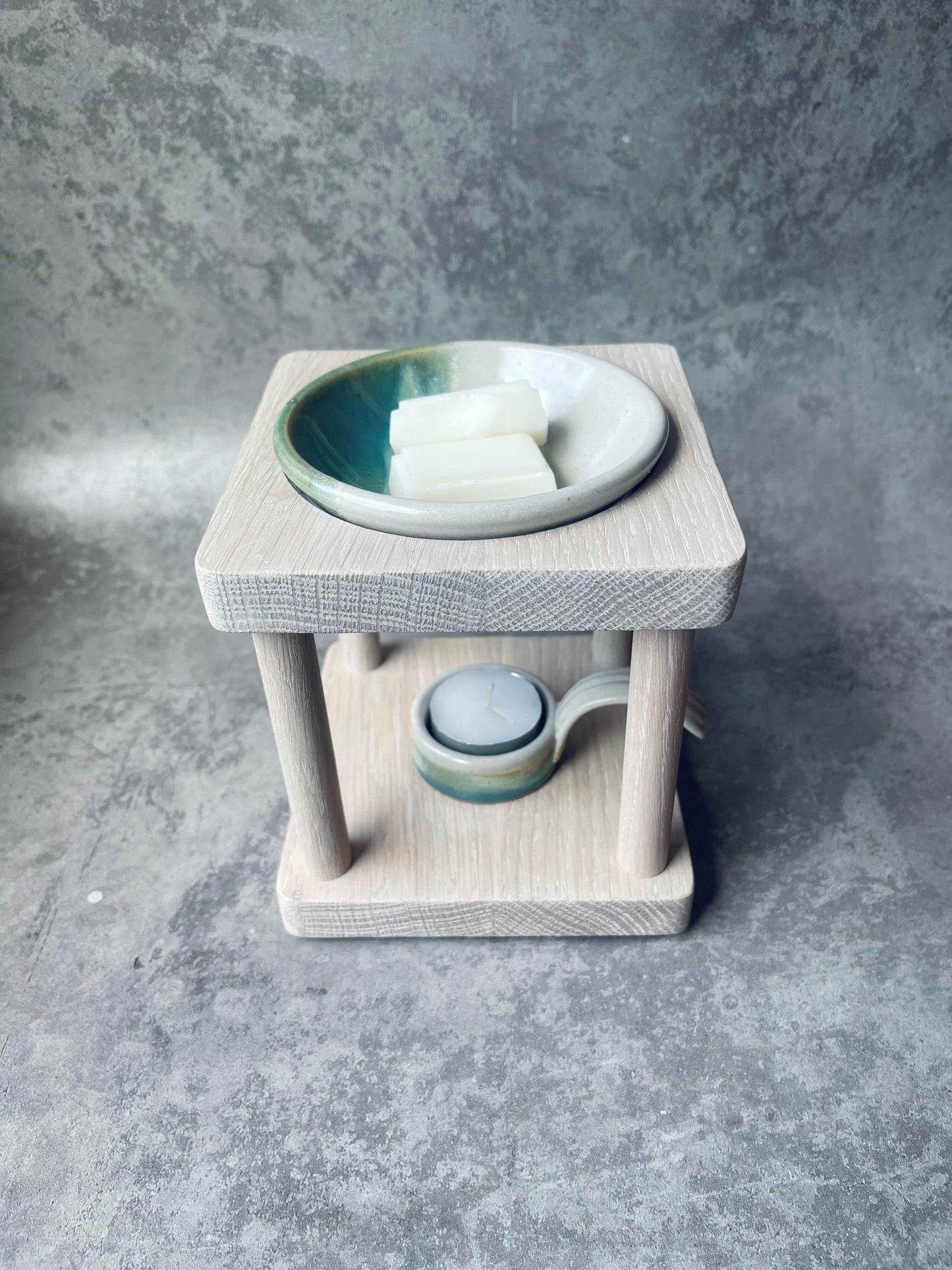 The Cube Oak Wax Melt Burner