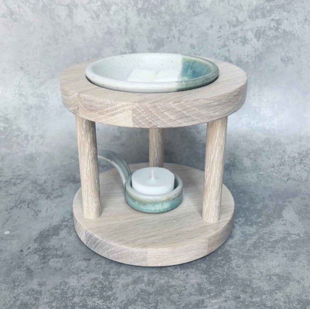 The Round Oak Wax Melt Burner