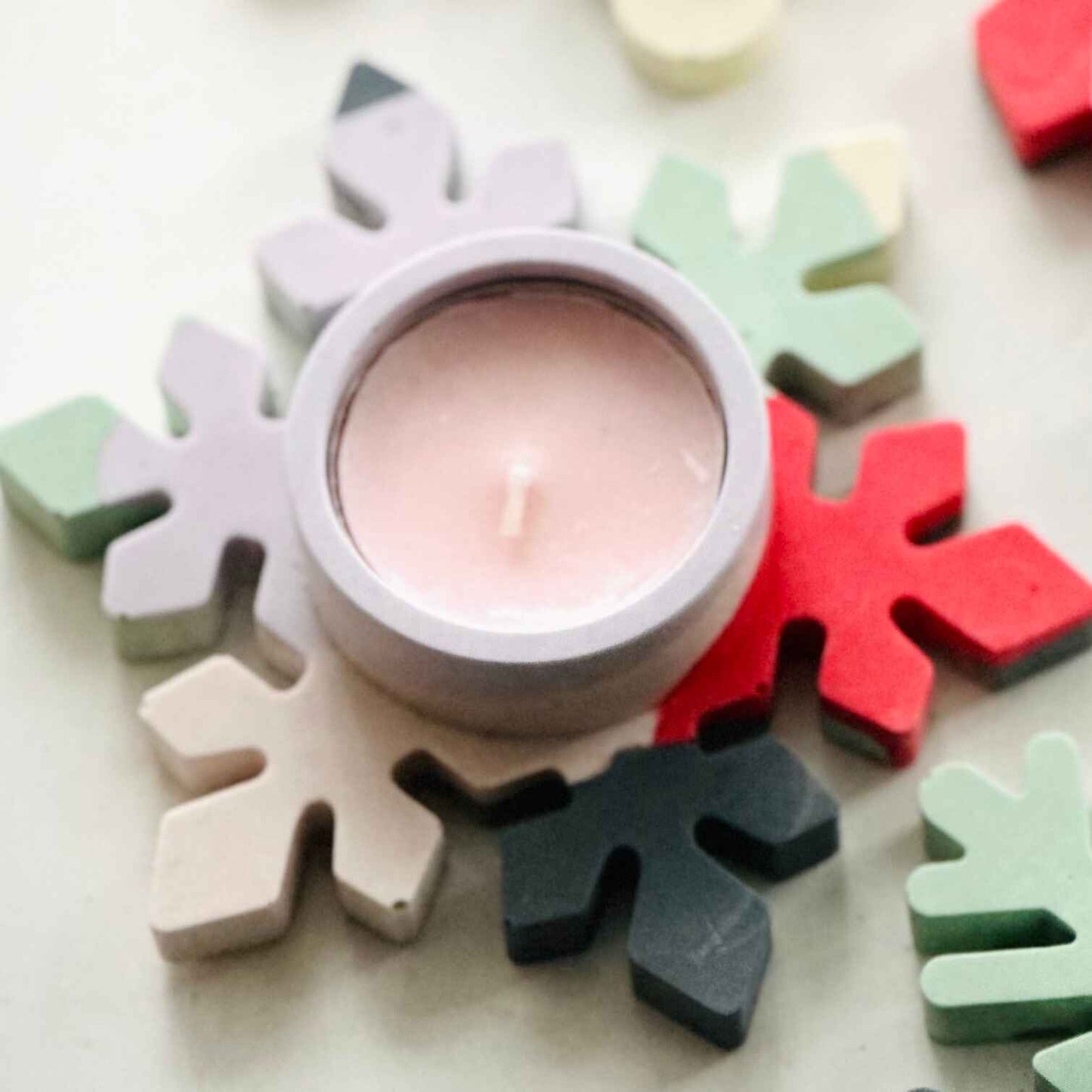 Snowflake tea light holder