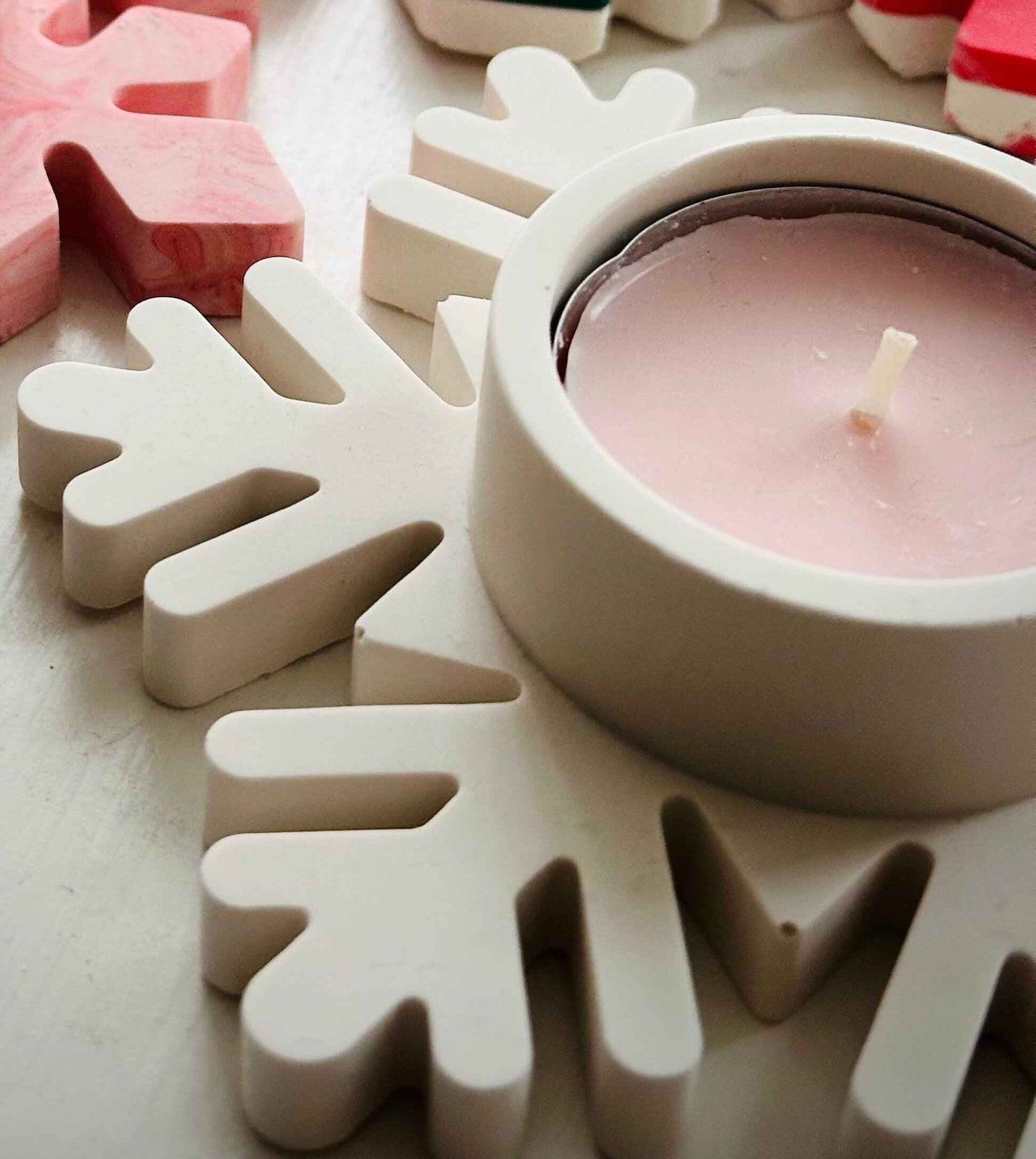 Snowflake tea light holder