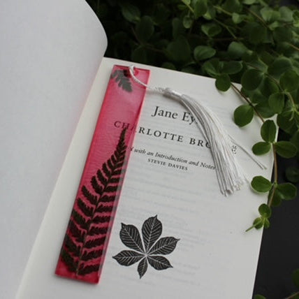 Fern bookmark in resin, perfect gift for her, eco-friendly and handmade