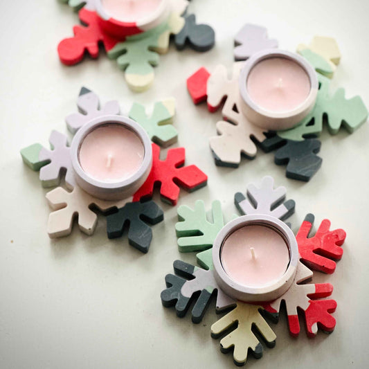 Snowflake tea light holder